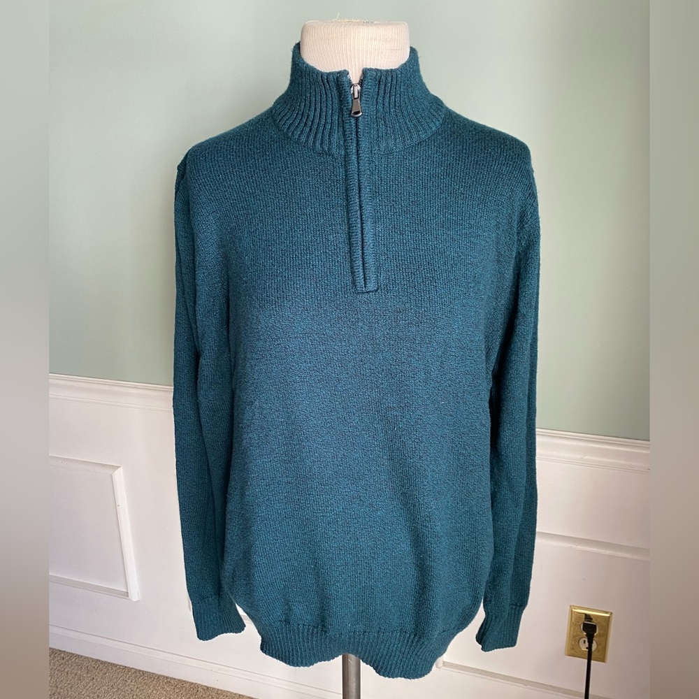 Croft & Barrow Quarter-Zip Lightweight Sweater-Size M - Picture 2 of 4